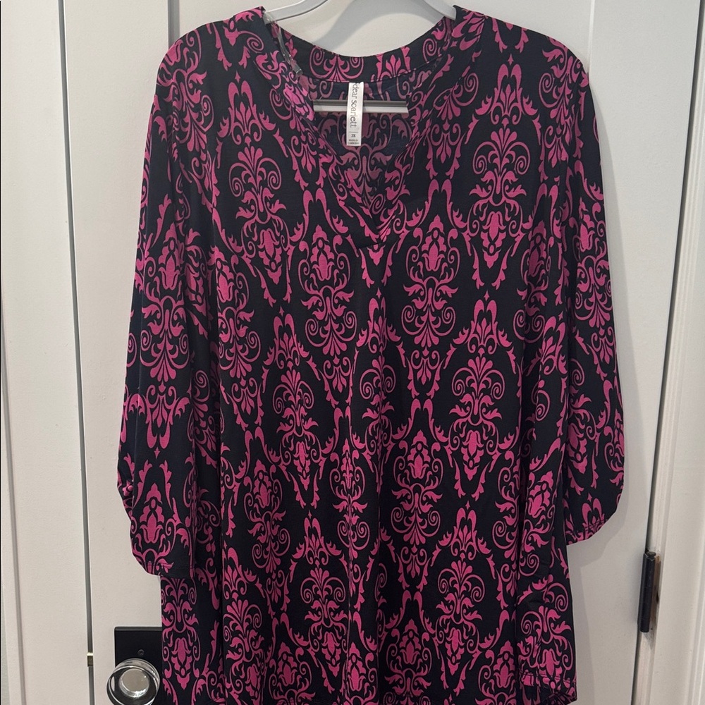 Chic Women's Pink and Black Blouse
